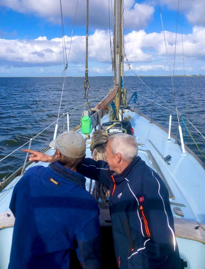 Taking a Sailing Course or Teaching Yourself ?  That is the Question.